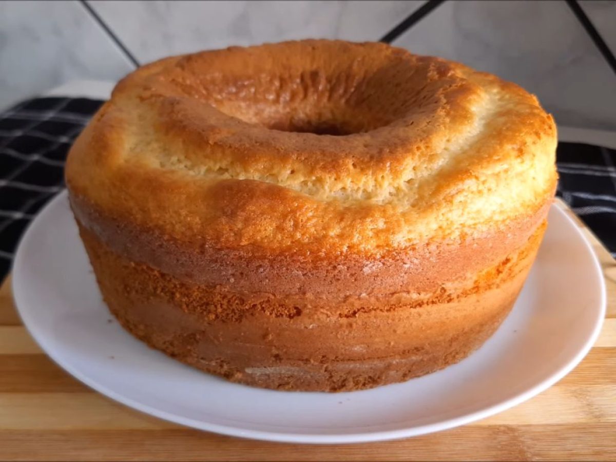 Receita de bolo de maizena de liquidificador muito fácil