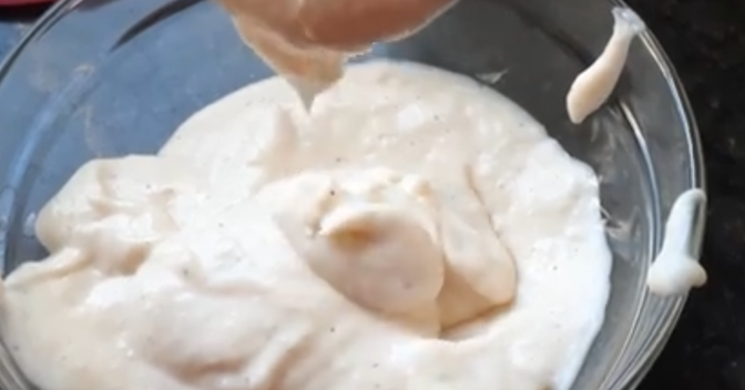 Molhos: Receita de Molho caesar caseiro: o truque dos chefs para um sabor perfeito