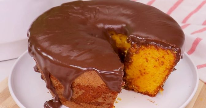 Bolos: Receita de bolo de cenoura no liquidificador simples; fofinho e irresistível