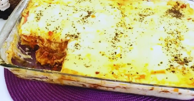 Massas: Receita de lasanha com carne moída e molho branco que vai te surpreender