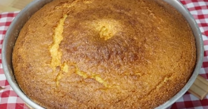 Bolos: Receita de bolo de flocão de milho que não esfarela de jeito nenhum