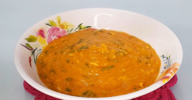 Pratos: Receita de caldo de abóbora com frango: o mais cremoso que você já provou