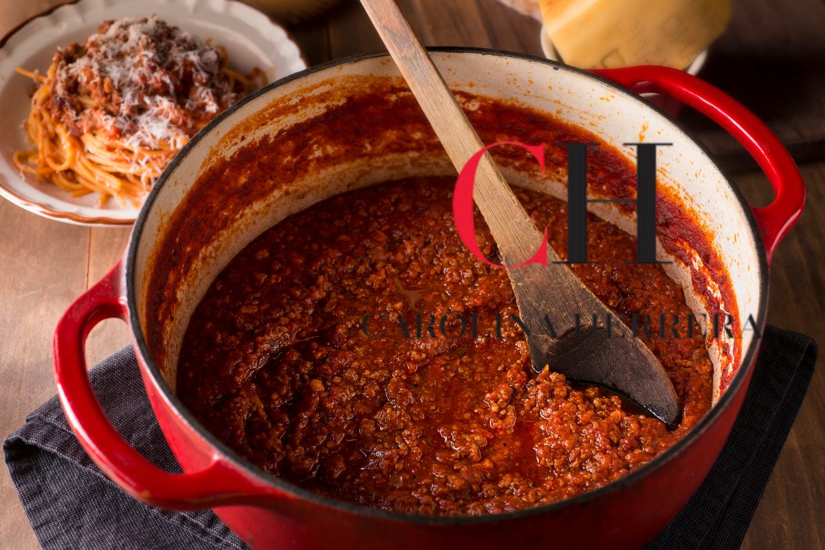 Receita de Molho à bolonhesa tradicional: o sabor autêntico da Itália em sua cozinha