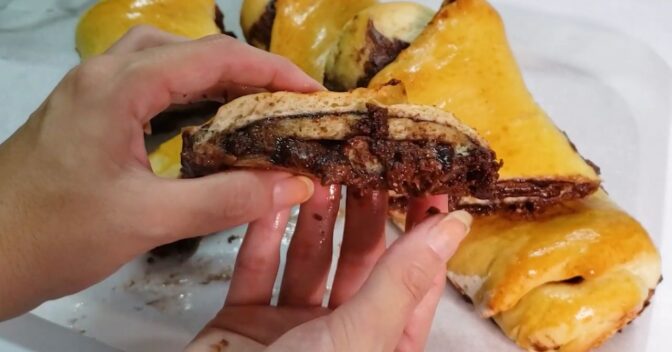 Doces: Receita de pão doce recheado com chocolate que não sobra uma fatia na mesa