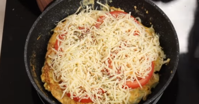 Pratos: Receita simples de repolho gratinado com ovo que fica pronto em 15 minutos