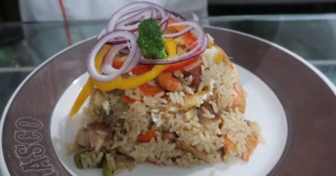Pratos: Arroz Chaufa peruano: o segredo do sabor está nos temperos