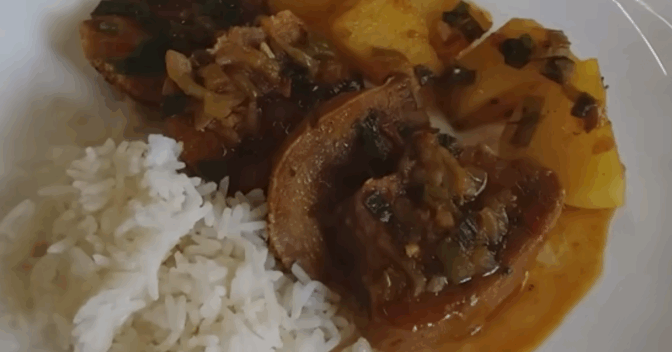 Pratos: Receita de Língua de Boi na Panela de Pressão: Sabor e Praticidade