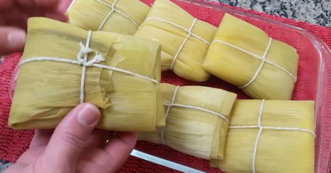 Doces: Pamonha de milho-verde com leite condensado; receita para entrar no clima de São João