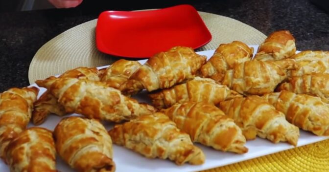 Lanches: Receita de Croissant de Frango com Requeijão para o Seu Lanche