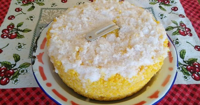 Pratos: Receita de Cuscuz doce cremoso com leite de coco que você cozinha em 10 minutos