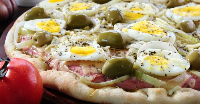 Massas: Receita de Pizza Portuguesa caseira deliciosa