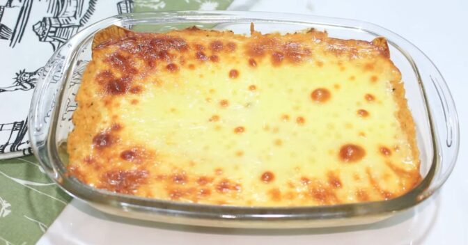 Pratos: Receita de arroz cremoso com frango que vai virar o prato mais pedido da casa