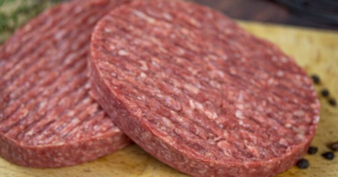 Carnes: Receita de Bife de Carne Moída Suculento comum Segredo Especial