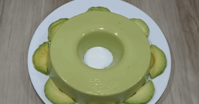 Sobremesas: Como fazer um delicioso pudim de abacate que vai te deixar encantado pelo sabor