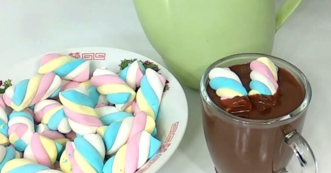 Doces: Como fazer chocolate quente cremoso com marshmallow que derrete na boca; segredo revelado