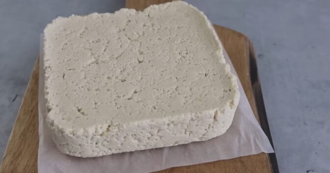Pratos: Como fazer tofu caseiro com apenas 3 ingredientes que você já tem na cozinha