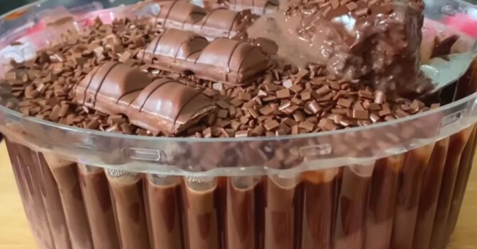 Bolos: Receita de Bolo Alagado de Chocolate que vai deixar as crianças felizes