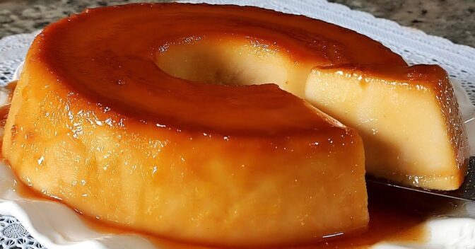 Acompanhamentos: Receita de pudim de pão caseiro: prático e sem leite condensado
