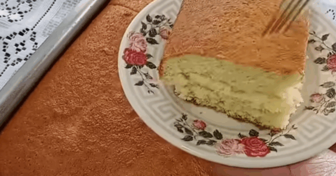 Bolos: Receita de bolo comum que todo mundo se rende; perfeito para comer tomando um café