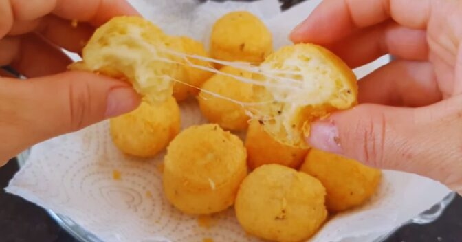 Salgados: Receita de Bolinho de Queijo simples; petisco que agrada todo mundo