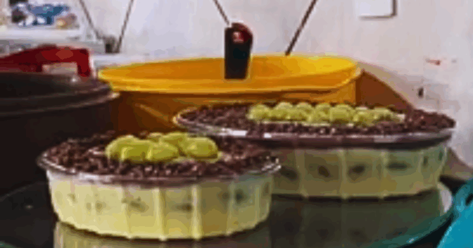 Sobremesas: Essa receita de Surpresa de Uva na Travessa vai conquistar até mesmo quem não é fã de doce