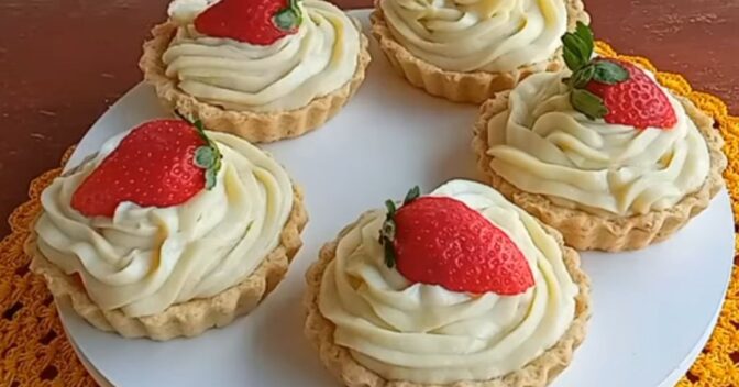 Sobremesas: Receita de tortinha de morango igual das confeitarias mais caras de São Paulo